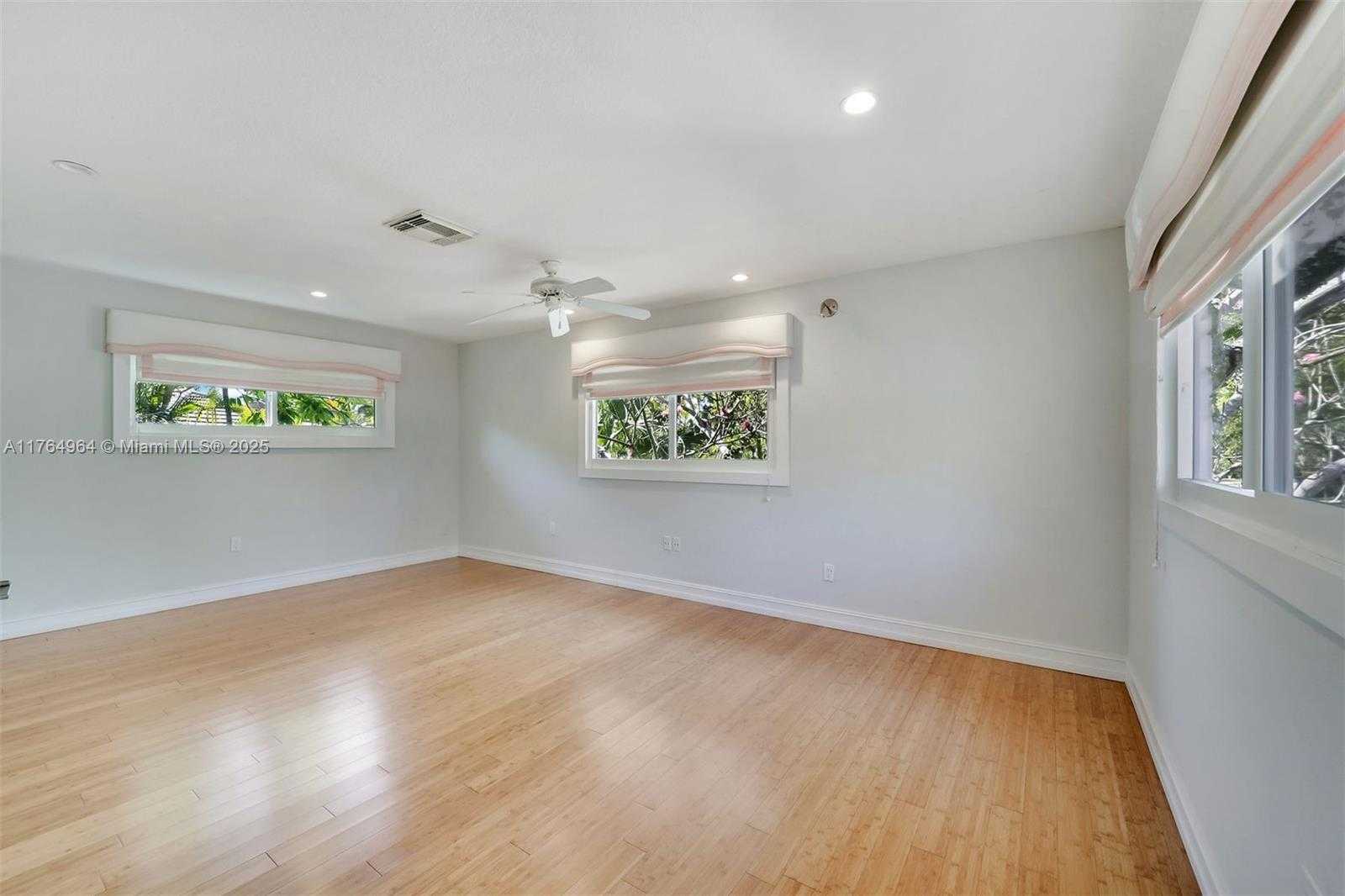 Small Image of 13575 SOUTH WEST 72ND AVE, Pinecrest Number 25
