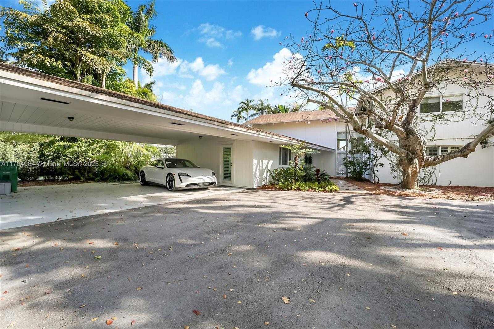 Small Image of 13575 SOUTH WEST 72ND AVE, Pinecrest Number 6
