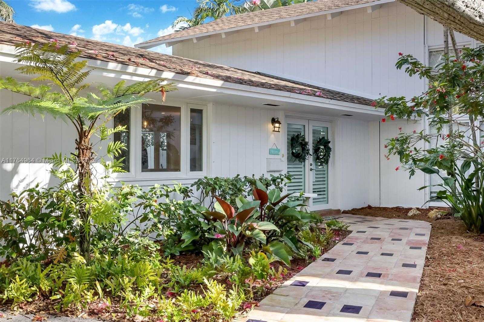 Small Image of 13575 SOUTH WEST 72ND AVE, Pinecrest Number 8