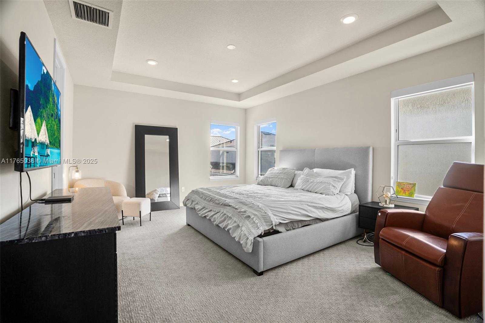 Small Image of 1575 BURSERA TER, Hollywood Number 25