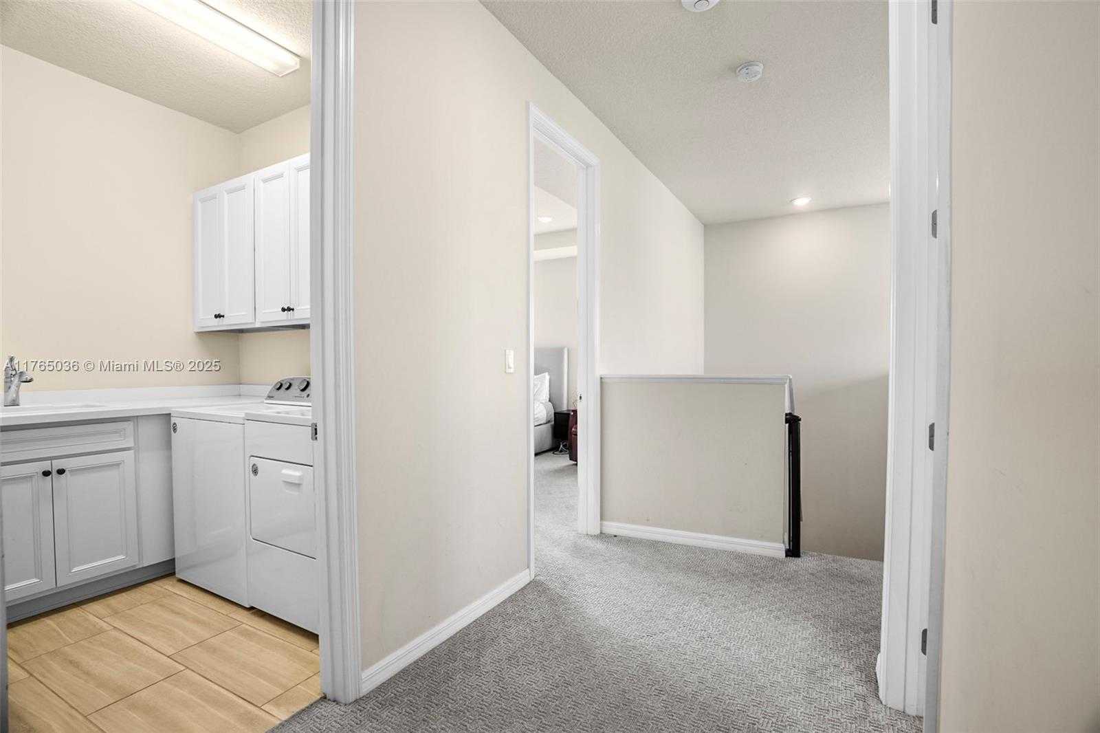 Small Image of 1575 BURSERA TER, Hollywood Number 31