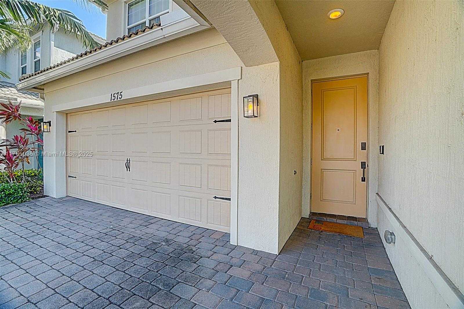 Small Image of 1575 BURSERA TER, Hollywood Number 4