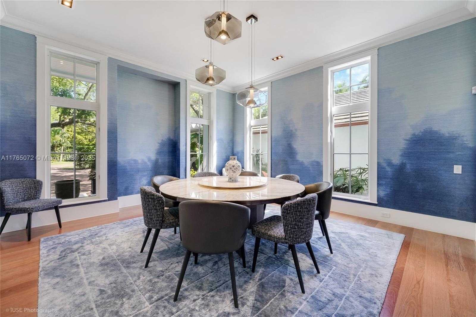 Small Image of 4550 SUNSET DR, Coral Gables Number 23