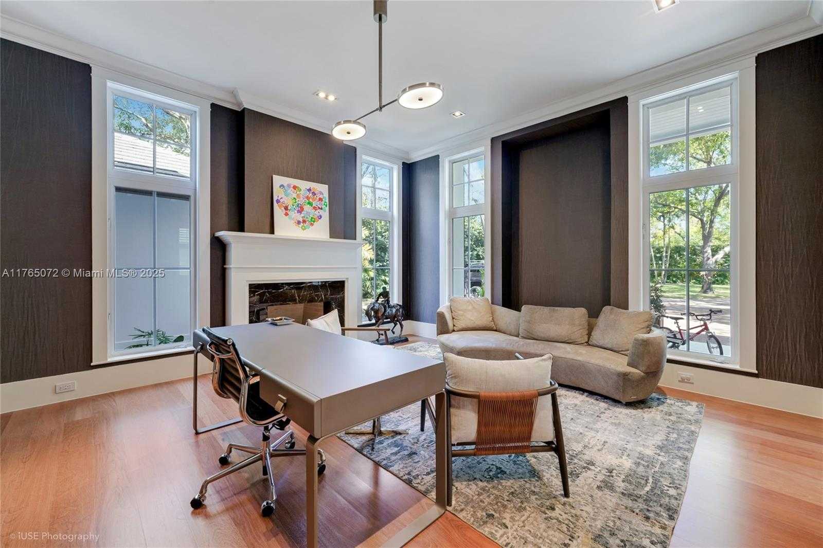 Small Image of 4550 SUNSET DR, Coral Gables Number 25