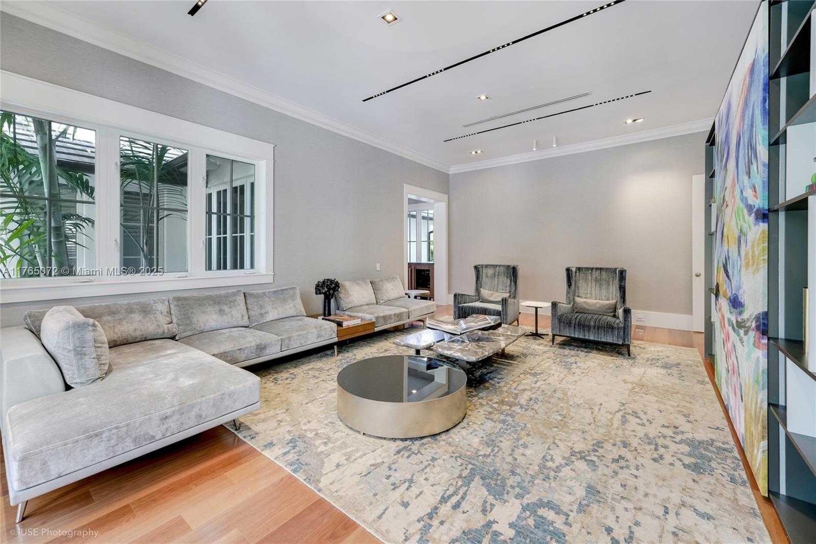 Small Image of 4550 SUNSET DR, Coral Gables Number 26