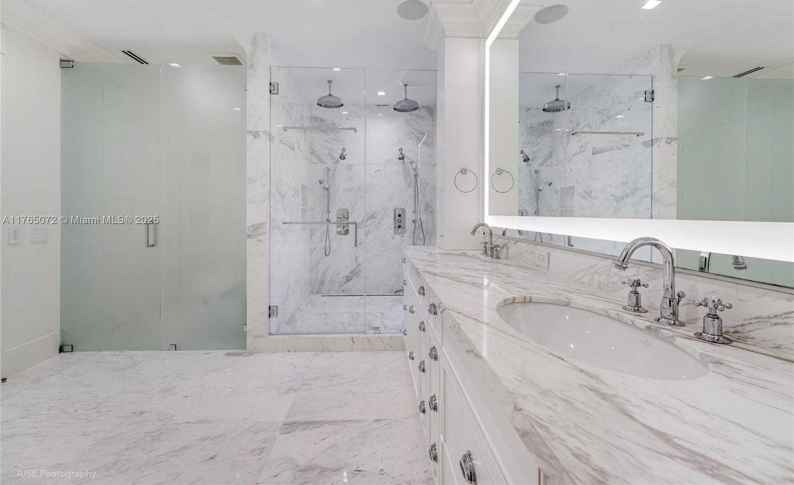 Small Image of 4550 SUNSET DR, Coral Gables Number 32