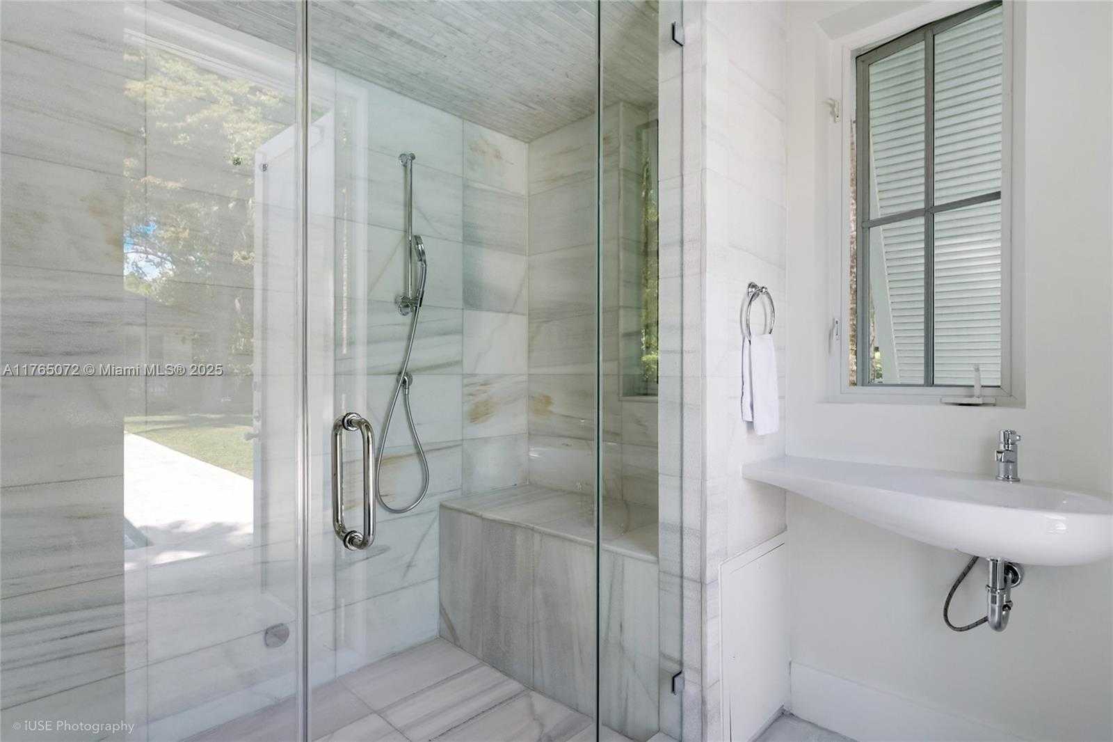 Small Image of 4550 SUNSET DR, Coral Gables Number 47
