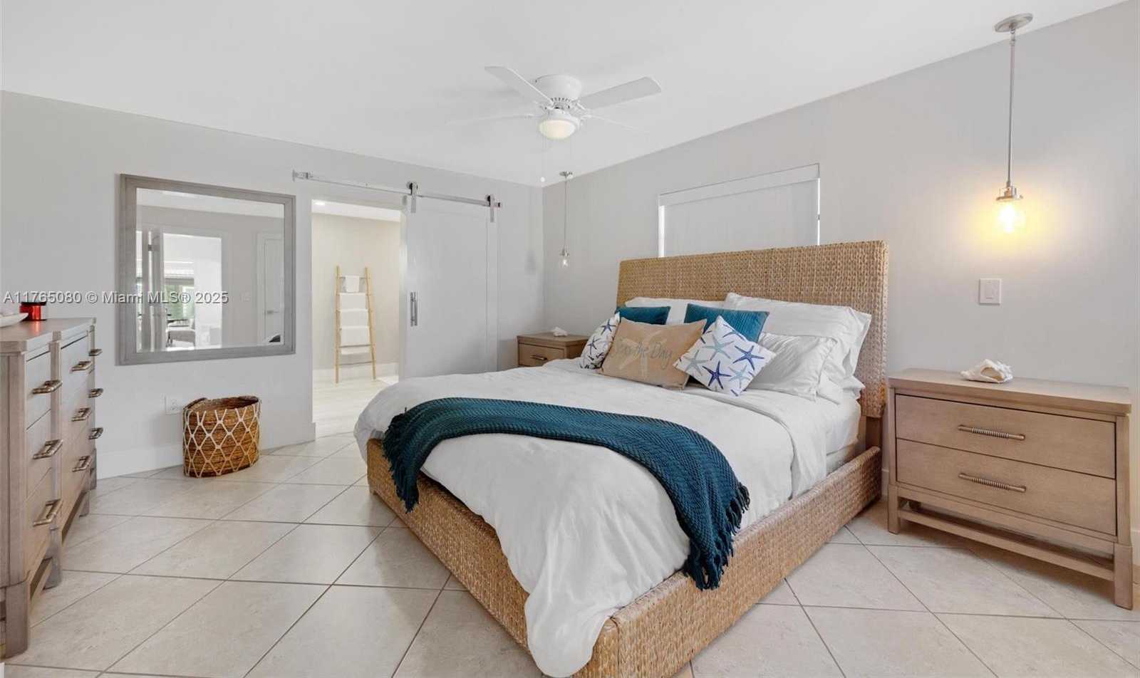 Small Image of 230 JOLLY ROGER DR, Key Largo Number 20