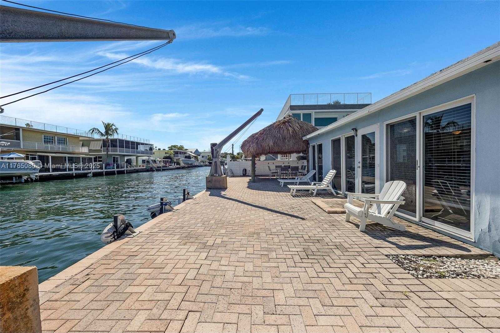 Small Image of 230 JOLLY ROGER DR, Key Largo Number 33