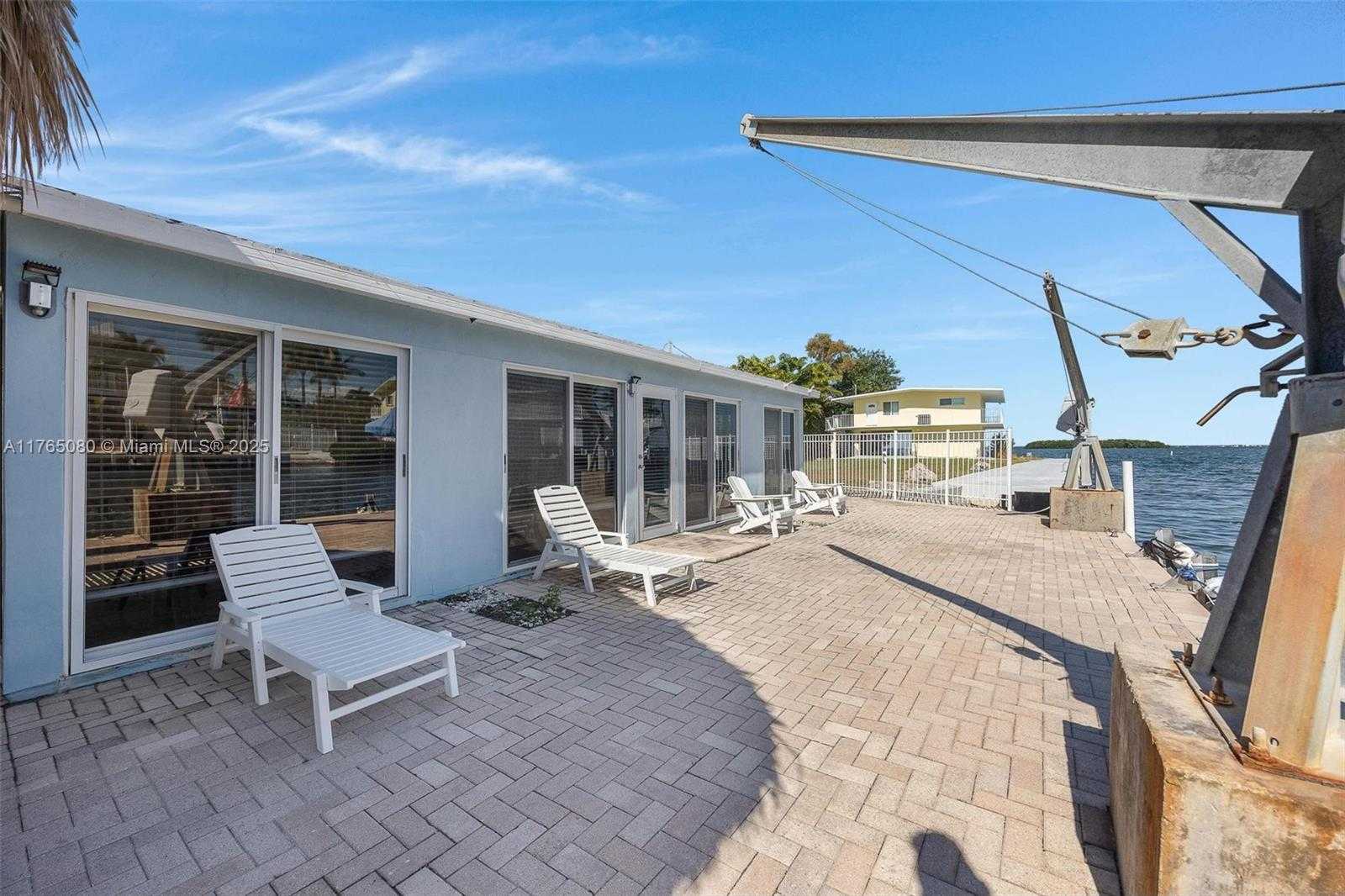 Small Image of 230 JOLLY ROGER DR, Key Largo Number 35