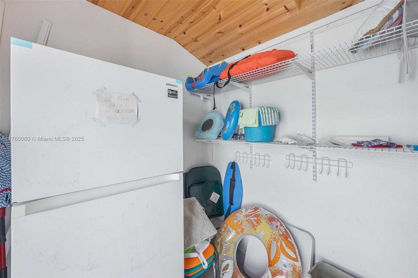 Small Image of 230 JOLLY ROGER DR, Key Largo Number 44