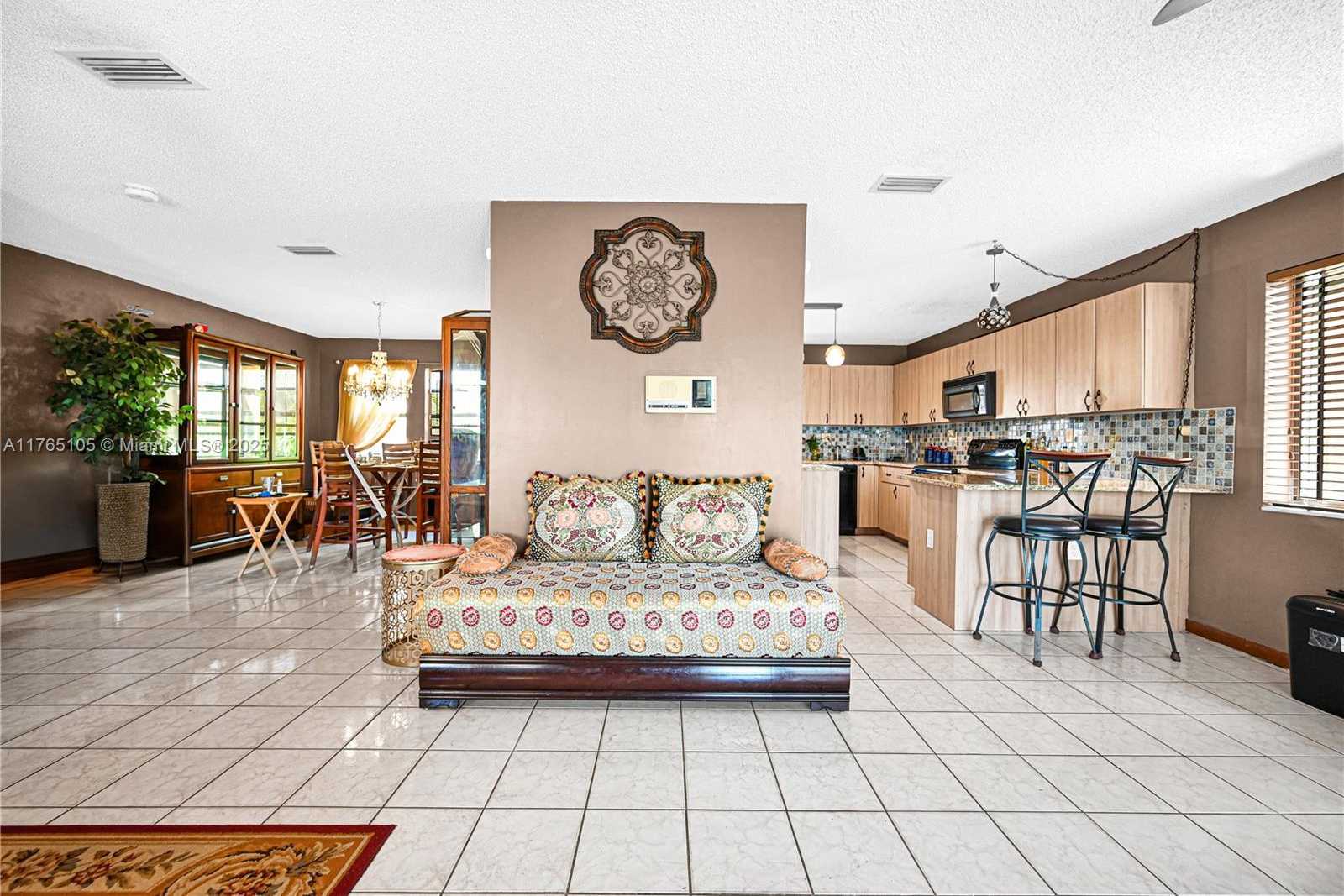 Small Image of 1500 SOUTH WEST 98TH AVE, Pembroke Pines Number 17
