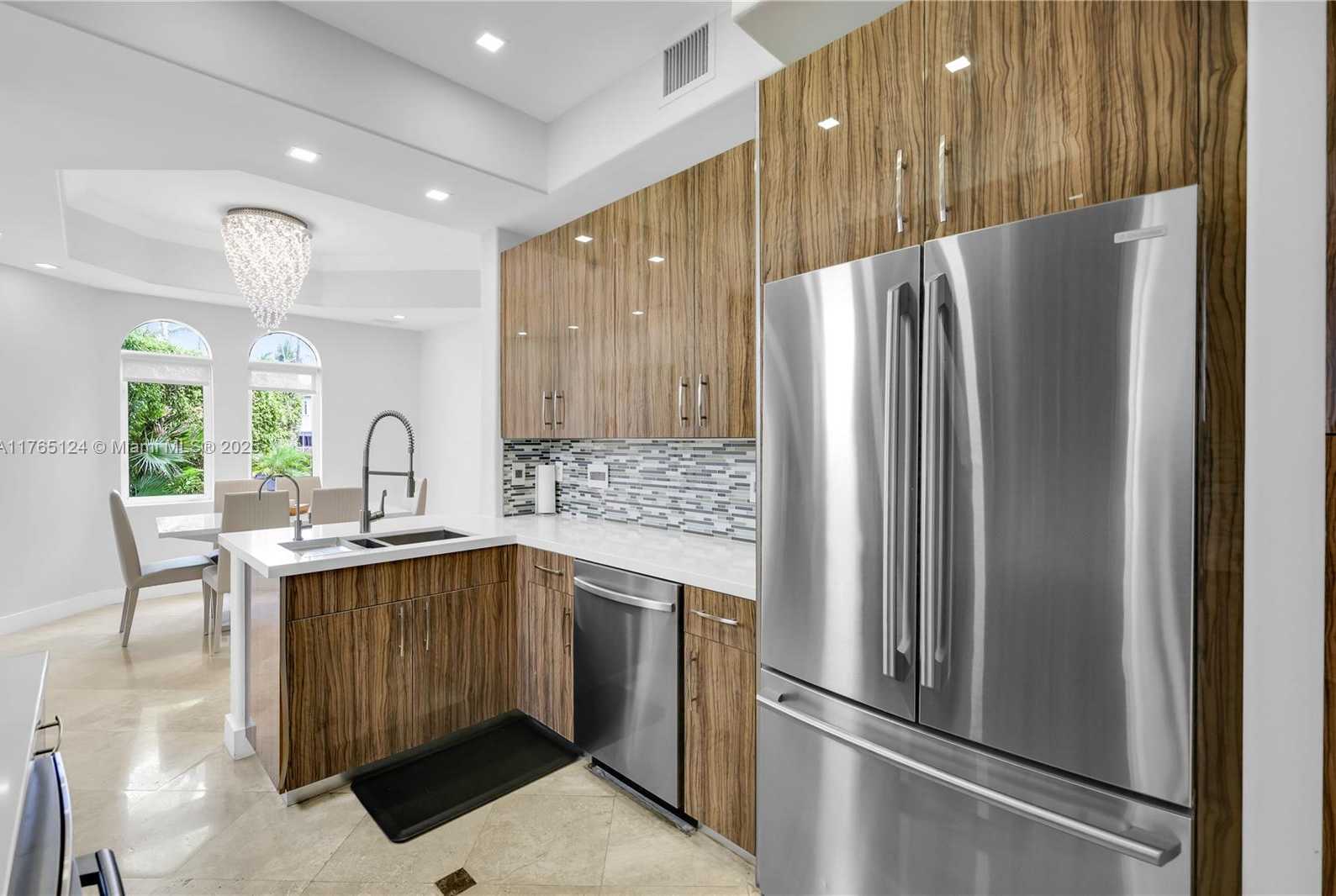 Small Image of 3015 NORTH EAST 208TH ST, Aventura Number 16