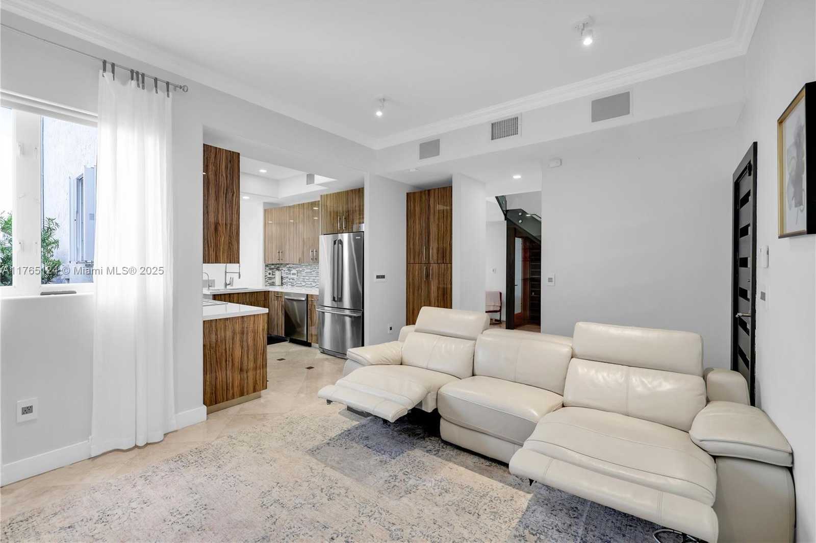 Small Image of 3015 NORTH EAST 208TH ST, Aventura Number 20