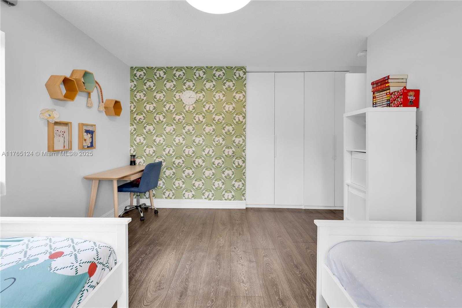 Small Image of 3015 NORTH EAST 208TH ST, Aventura Number 36
