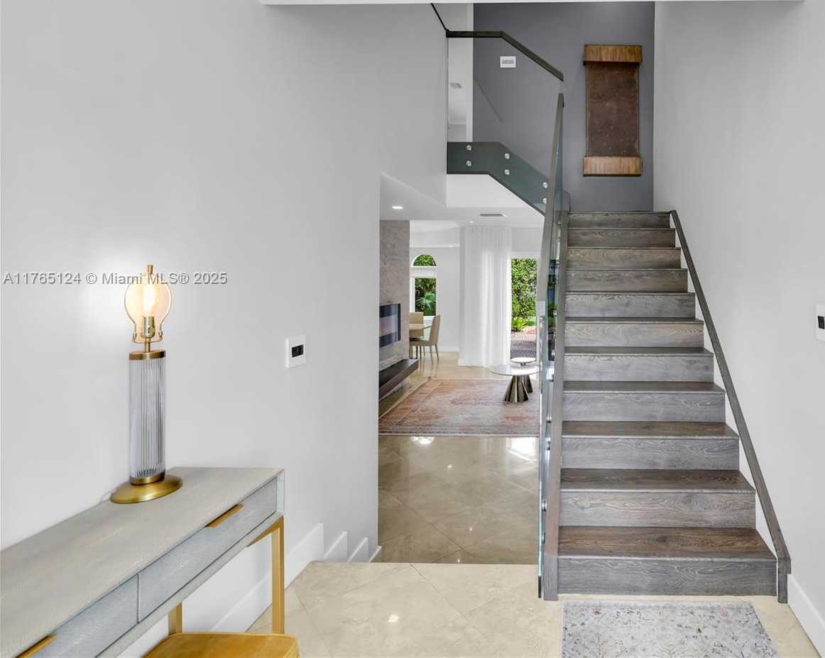 Small Image of 3015 NORTH EAST 208TH ST, Aventura Number 4