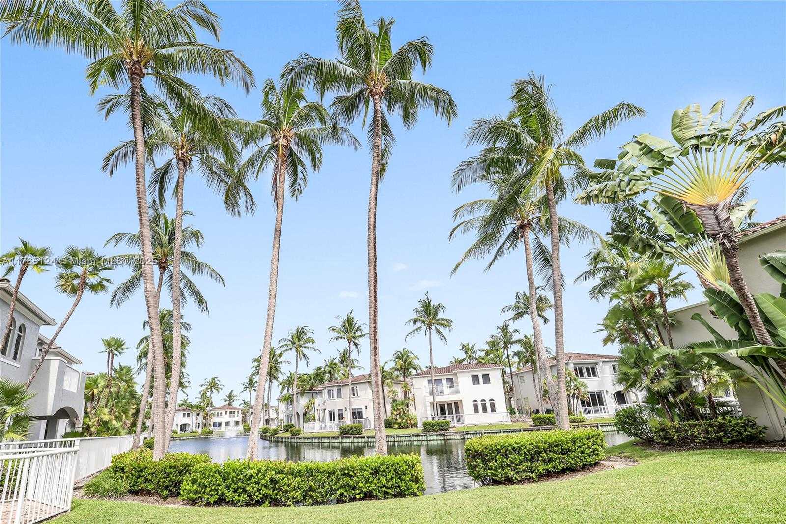 Small Image of 3015 NORTH EAST 208TH ST, Aventura Number 45