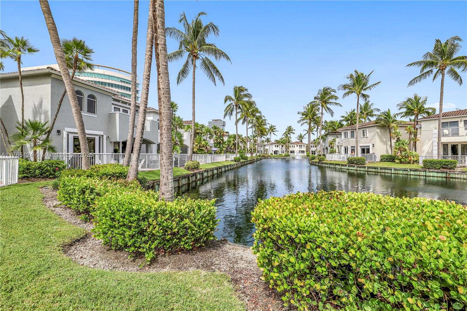 Small Image of 3015 NORTH EAST 208TH ST, Aventura Number 46