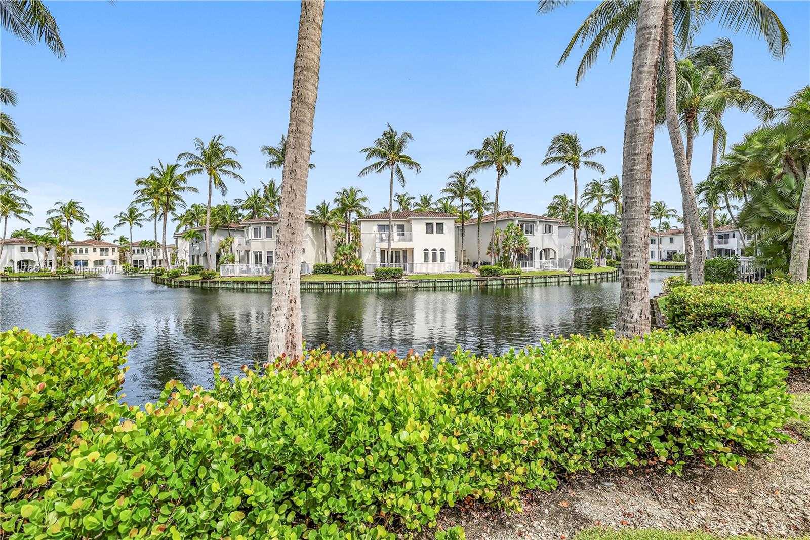 Small Image of 3015 NORTH EAST 208TH ST, Aventura Number 47