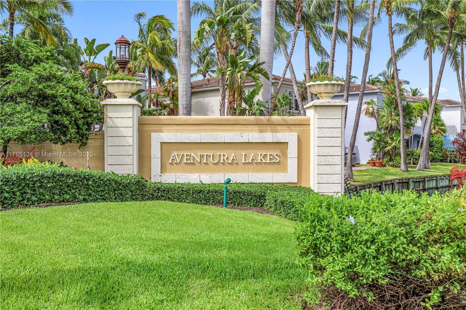 Small Image of 3015 NORTH EAST 208TH ST, Aventura Number 54