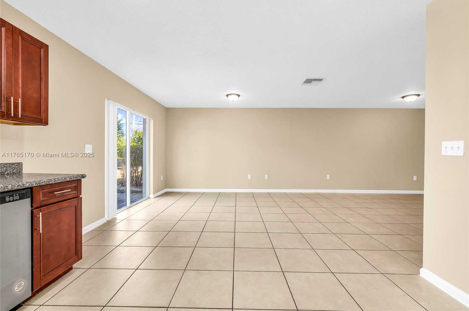 Small Image of 961 SOUTH WEST 15TH ST, Deerfield Beach Number 5
