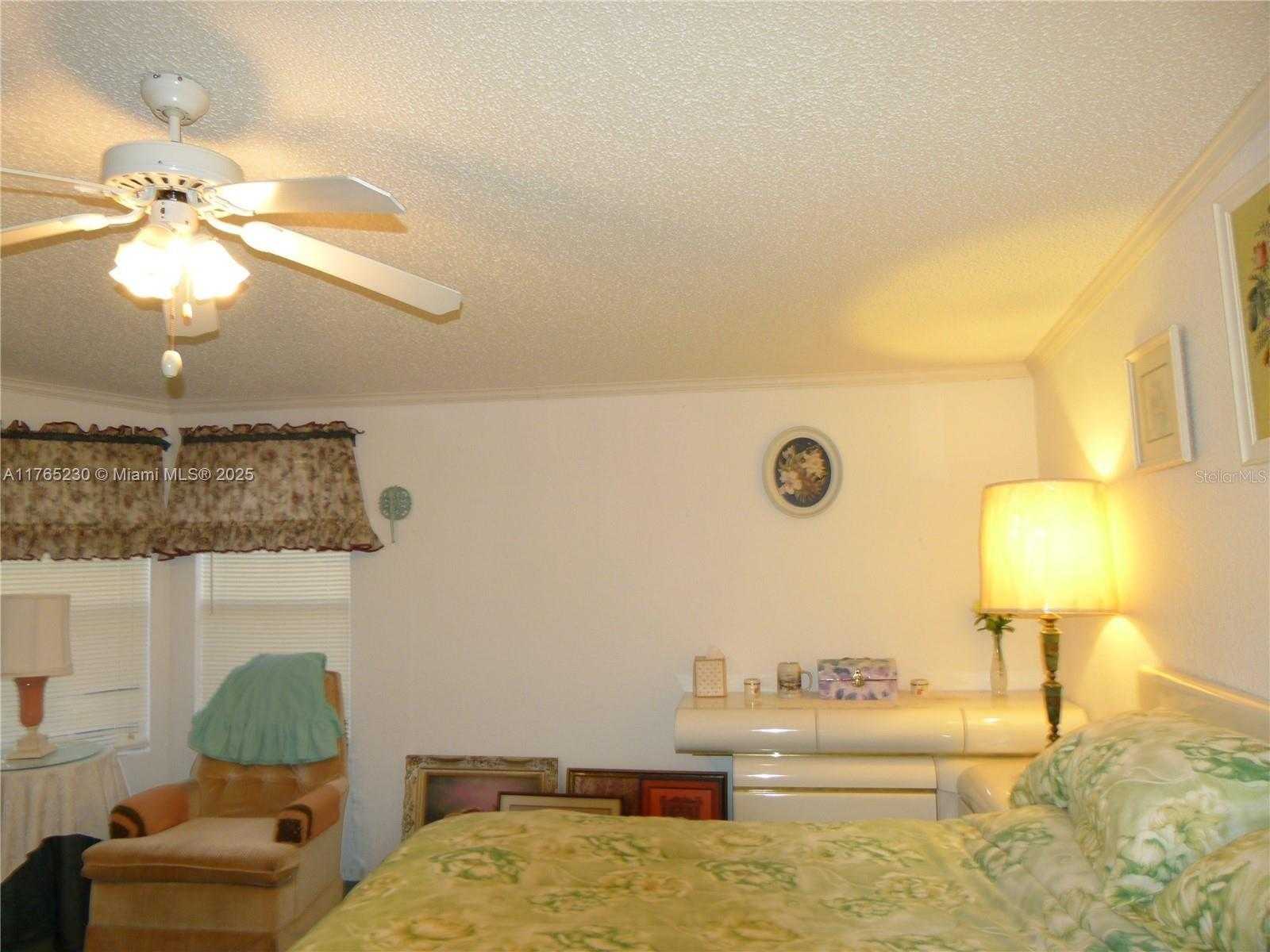 Small Image of 6458 SOUTH EAST HIGHWAY 441, Okeechobee Number 23