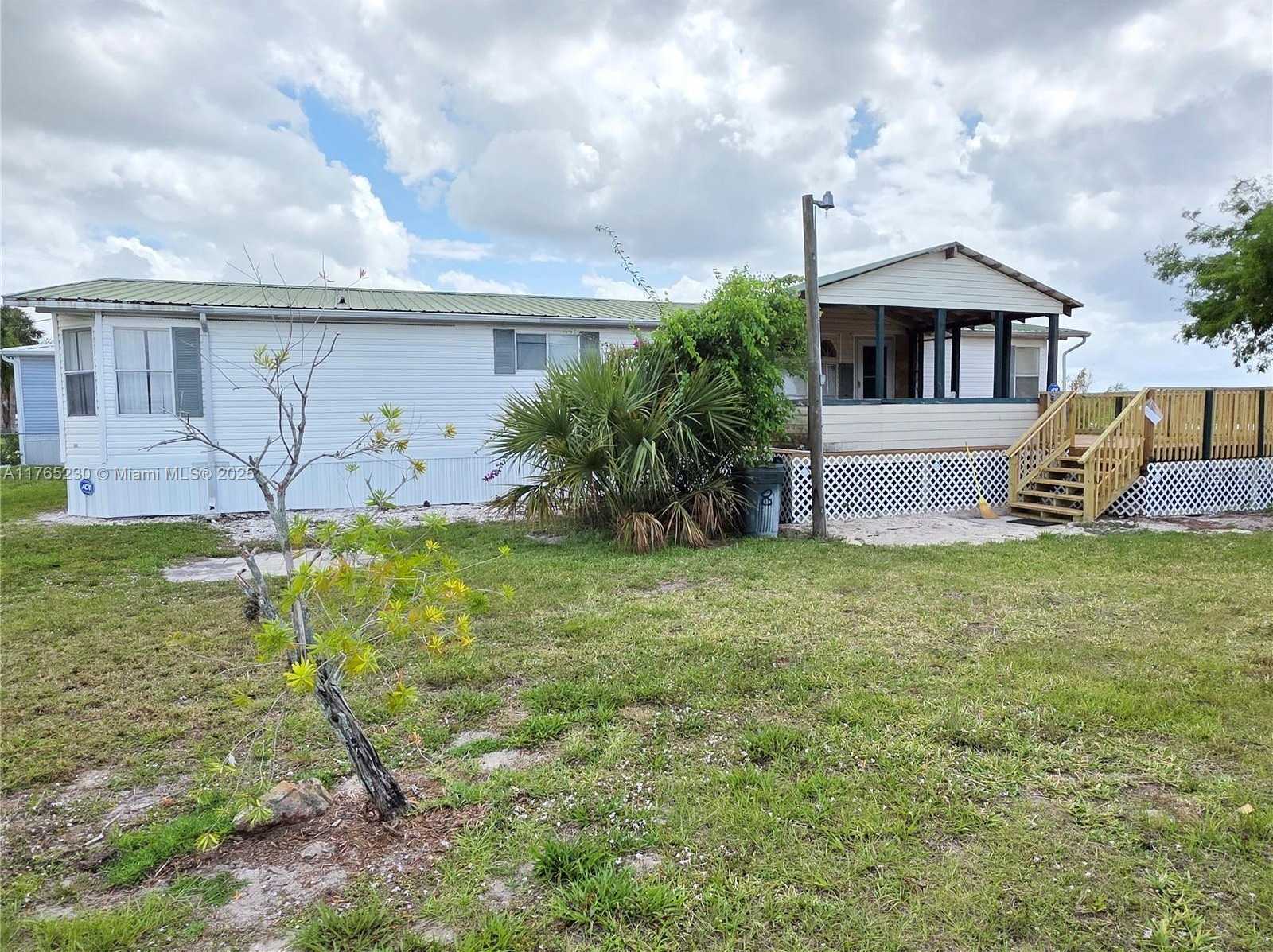 Small Image of 6458 SOUTH EAST HIGHWAY 441, Okeechobee Number 4