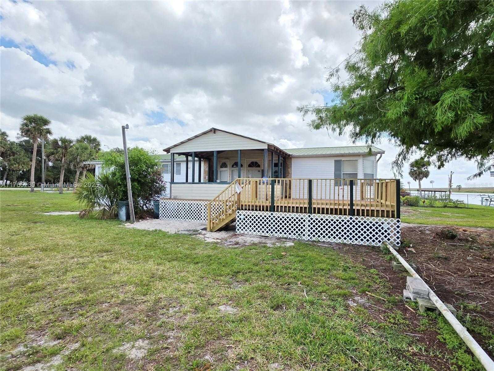 Small Image of 6458 SOUTH EAST HIGHWAY 441, Okeechobee Number 5