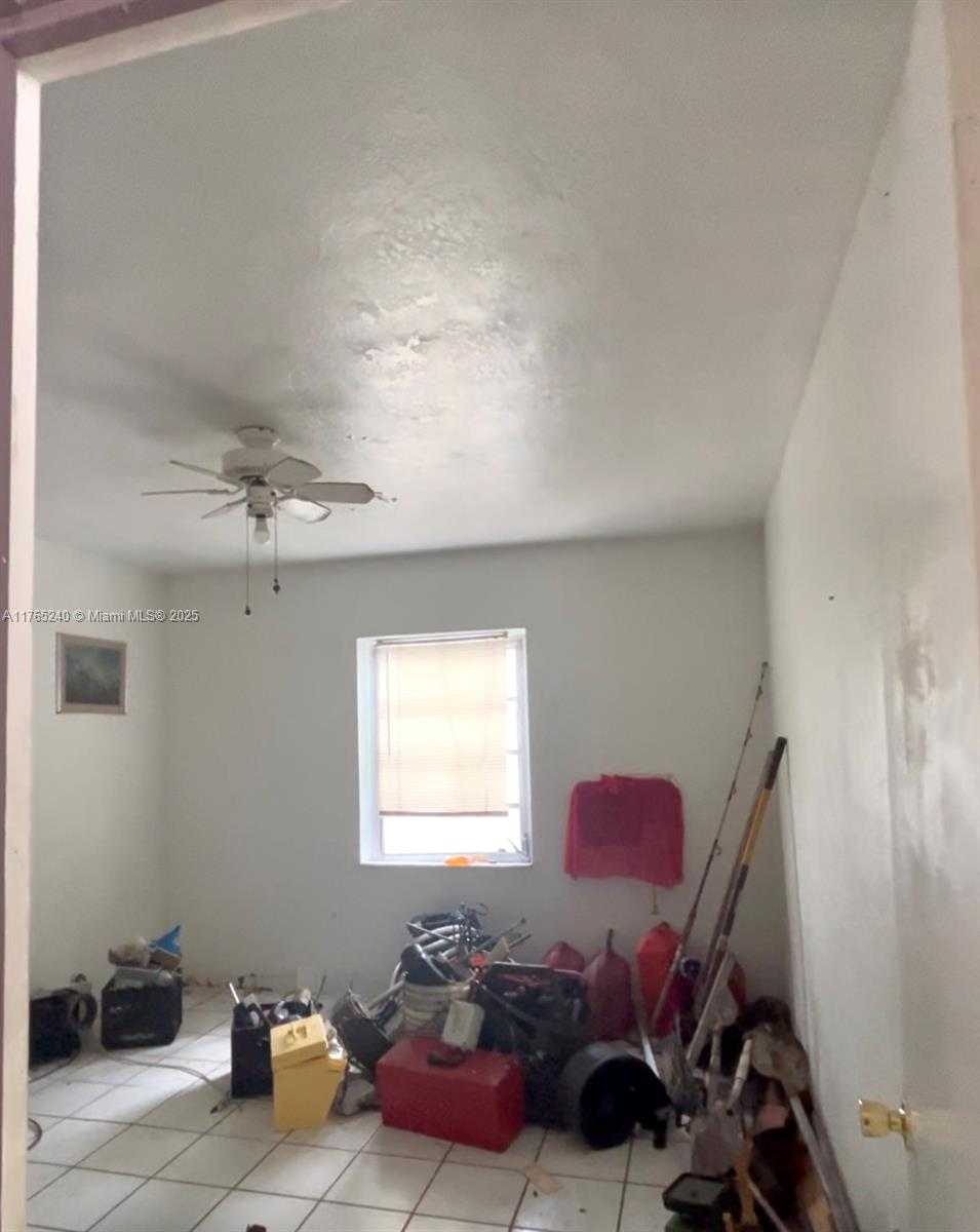 Small Image of 671 EAST 17TH ST, Hialeah Number 13
