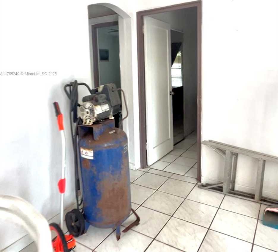 Small Image of 671 EAST 17TH ST, Hialeah Number 7