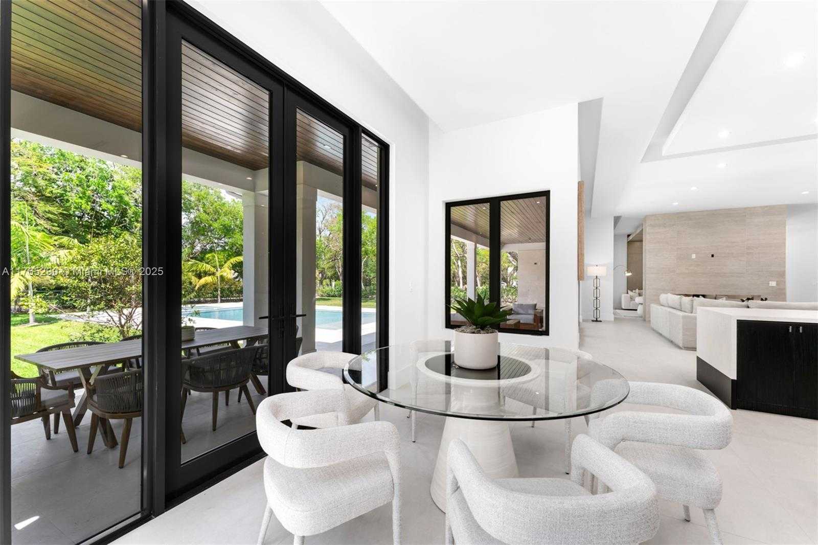 Small Image of 14110 OLD CUTLER RD, Palmetto Bay Number 17