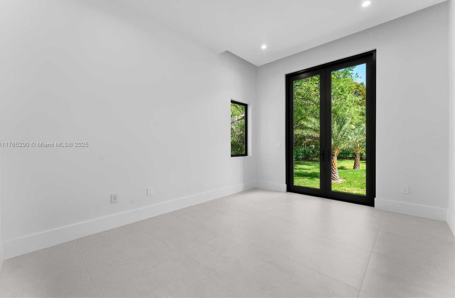 Small Image of 14110 OLD CUTLER RD, Palmetto Bay Number 18