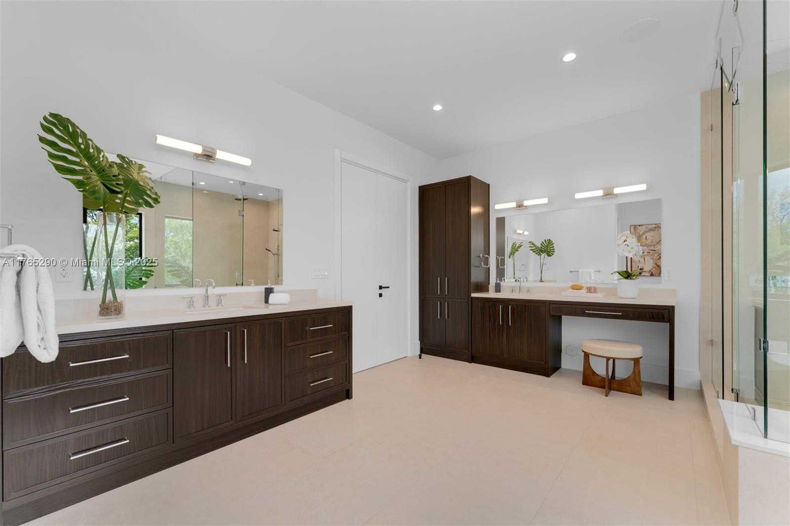 Small Image of 14110 OLD CUTLER RD, Palmetto Bay Number 28
