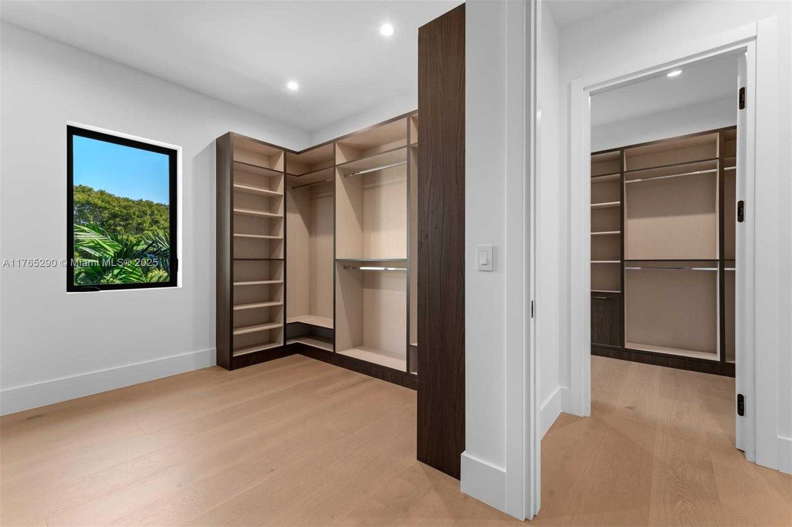 Small Image of 14110 OLD CUTLER RD, Palmetto Bay Number 29