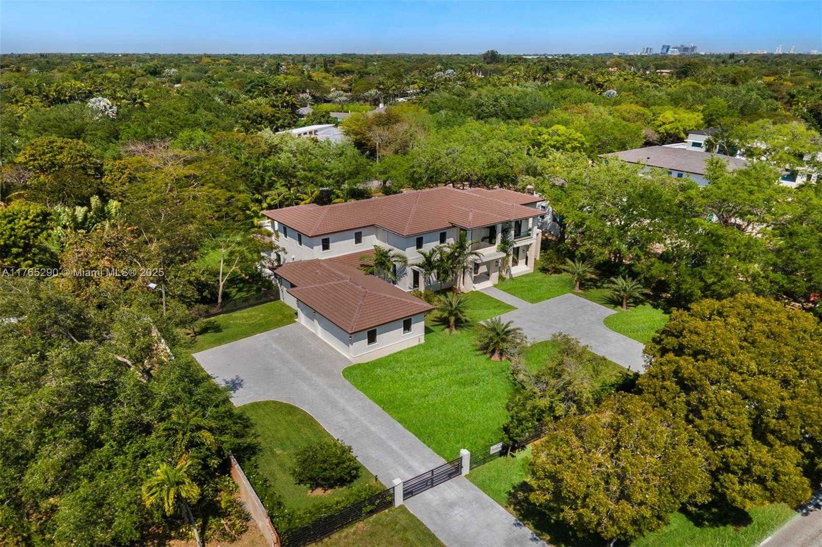 Small Image of 14110 OLD CUTLER RD, Palmetto Bay Number 41