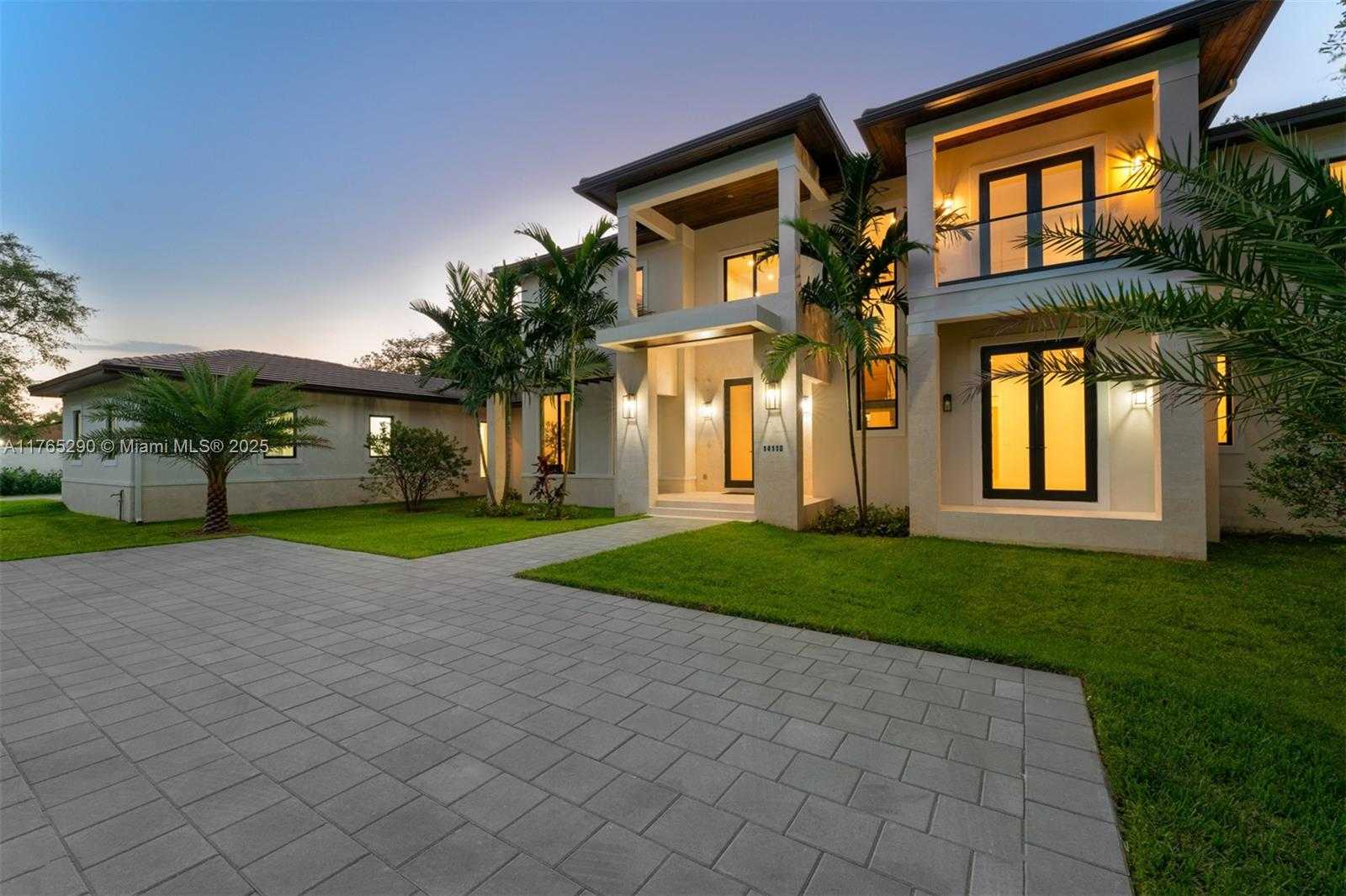 Small Image of 14110 OLD CUTLER RD, Palmetto Bay Number 47