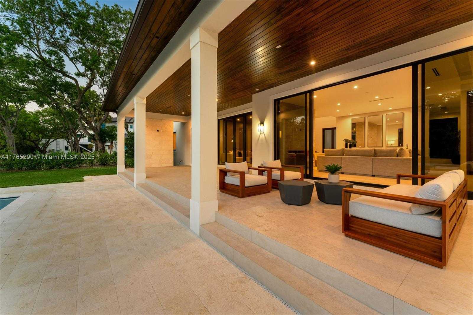 Small Image of 14110 OLD CUTLER RD, Palmetto Bay Number 49