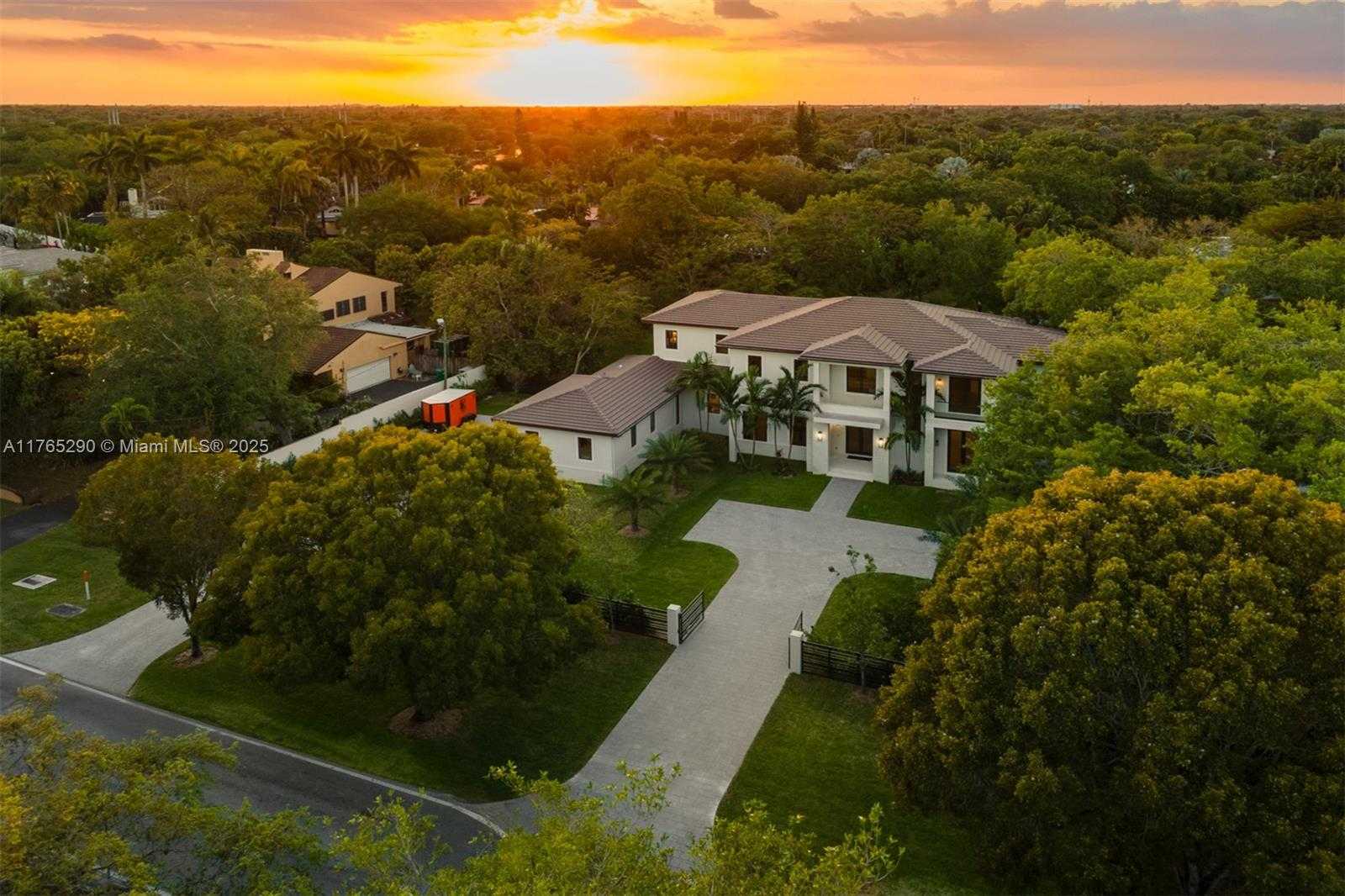 Small Image of 14110 OLD CUTLER RD, Palmetto Bay Number 52