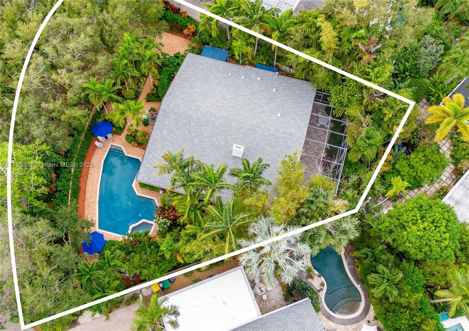 Small Image of 269 CRANWOOD DR, Key Biscayne Number 26