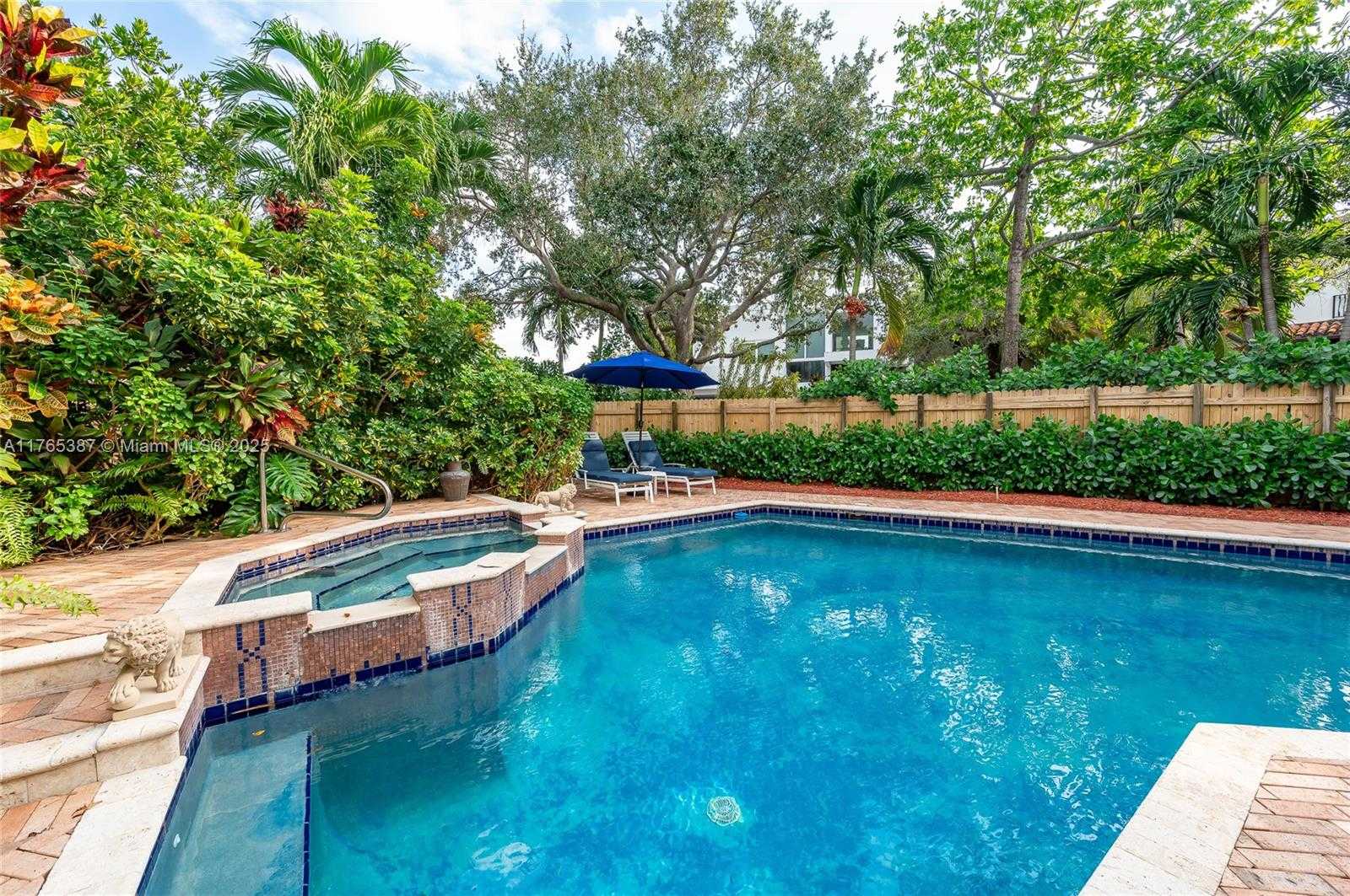 Small Image of 269 CRANWOOD DR, Key Biscayne Number 8