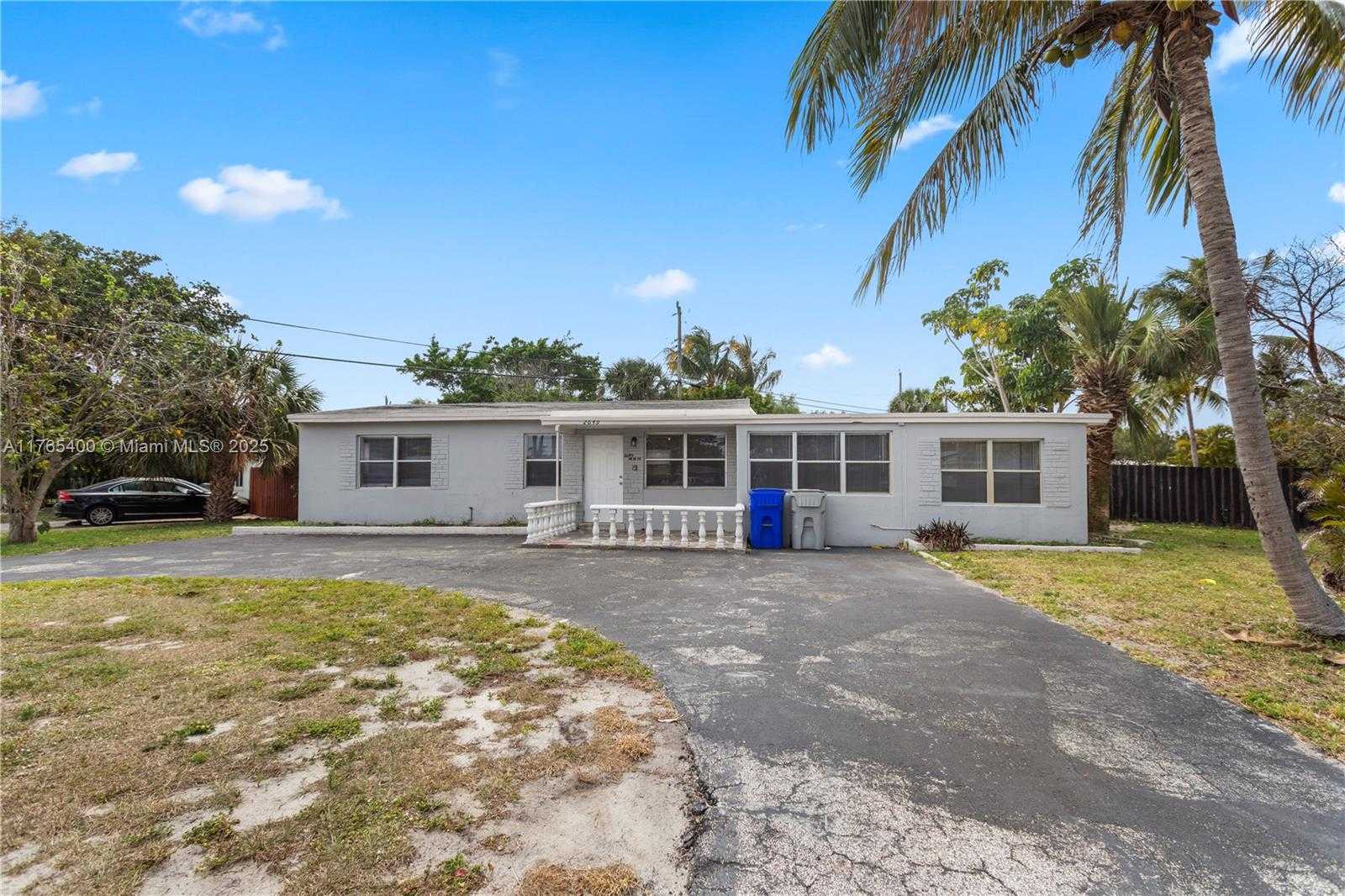 Small Image of 2649 NORTH EAST 14TH TER, Pompano Beach Number 2
