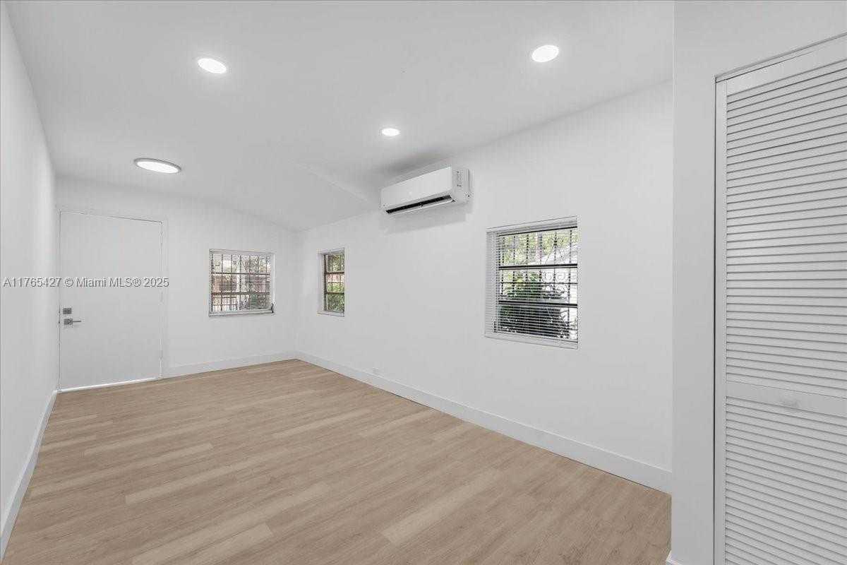Small Image of 2911 NORTH WEST 30TH ST, Miami Number 12