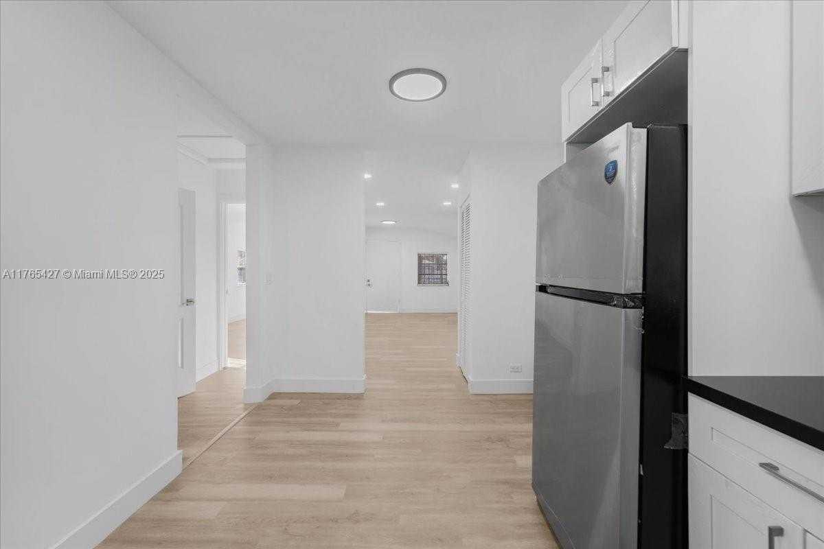 Small Image of 2911 NORTH WEST 30TH ST, Miami Number 21