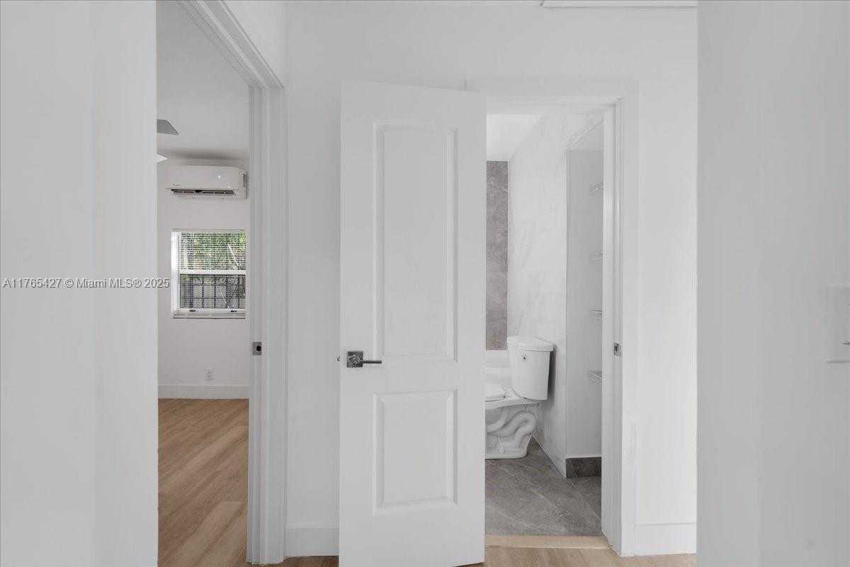 Small Image of 2911 NORTH WEST 30TH ST, Miami Number 22