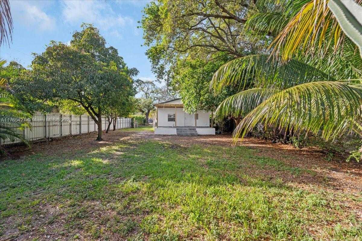 Small Image of 2911 NORTH WEST 30TH ST, Miami Number 37