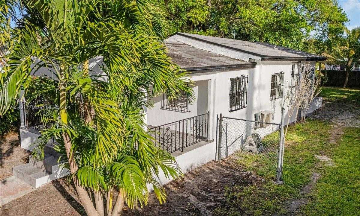 Small Image of 2911 NORTH WEST 30TH ST, Miami Number 43