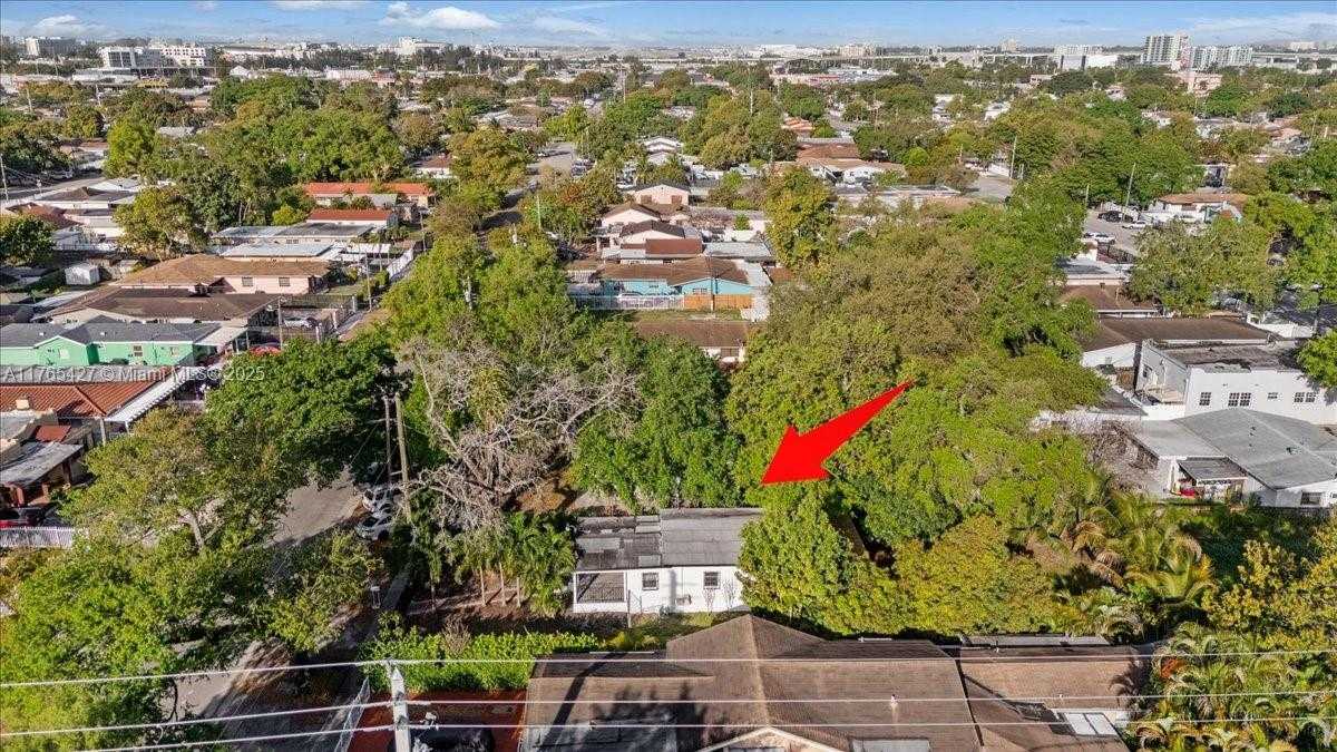Small Image of 2911 NORTH WEST 30TH ST, Miami Number 49