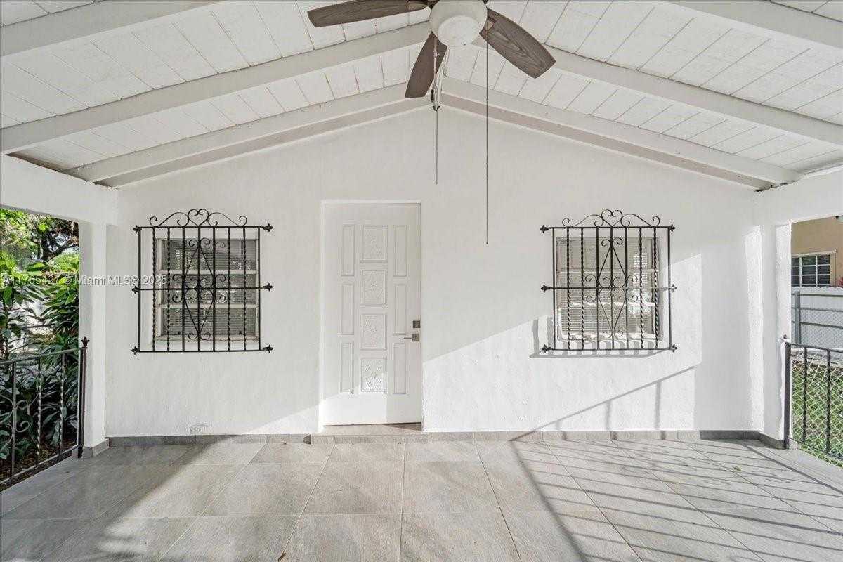 Small Image of 2911 NORTH WEST 30TH ST, Miami Number 9