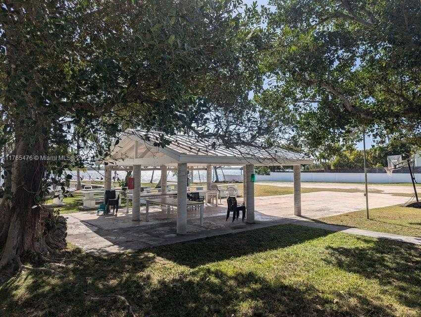 Small Image of 9 BASS AVE, Key Largo Number 17