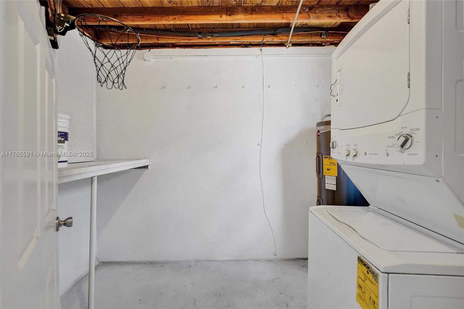 Small Image of 924 NORTH 30TH RD, Hollywood Number 15